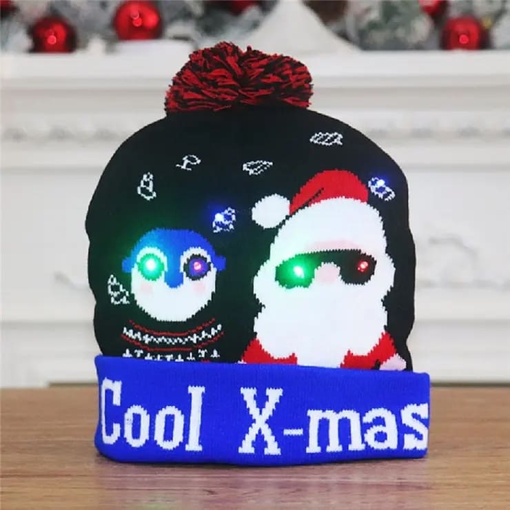 Bonnet d'hiver avec pompon de Noël lumineux avec ampoules LED - COOL X-MAS