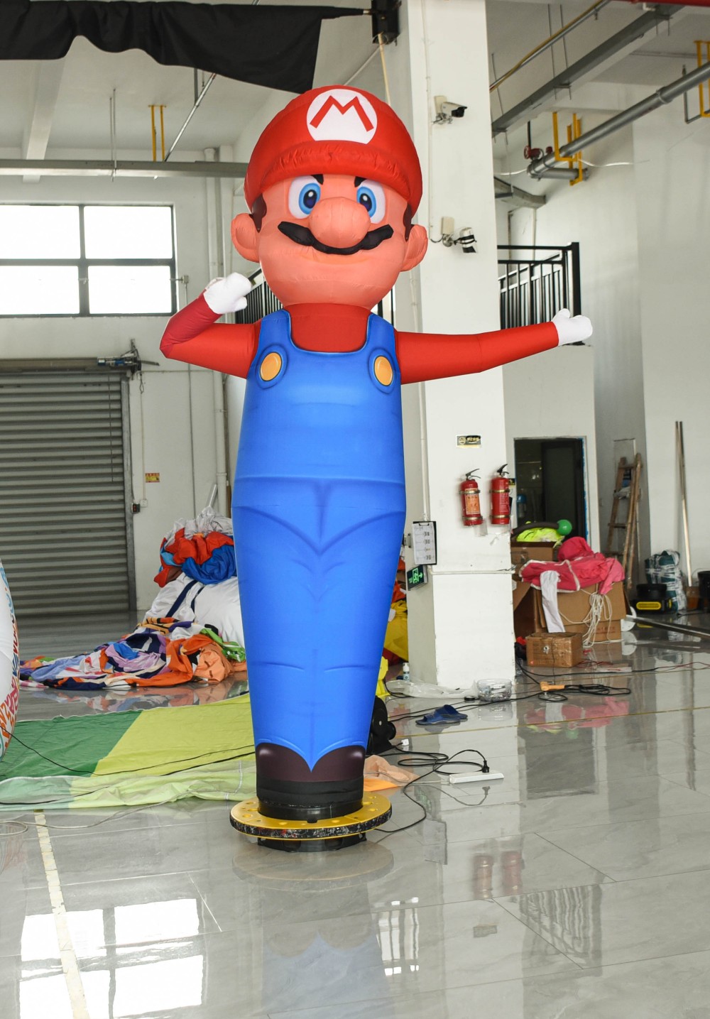 Danseur gonflable - Ballon gonflable avec souffleur + lumières LED Super Mario