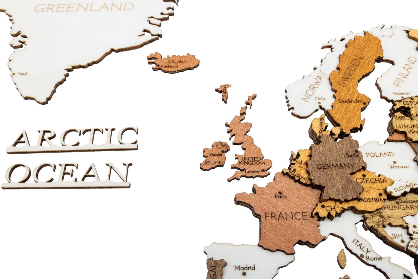 noms des océans sur une carte du monde en bois 3D 4D gravée